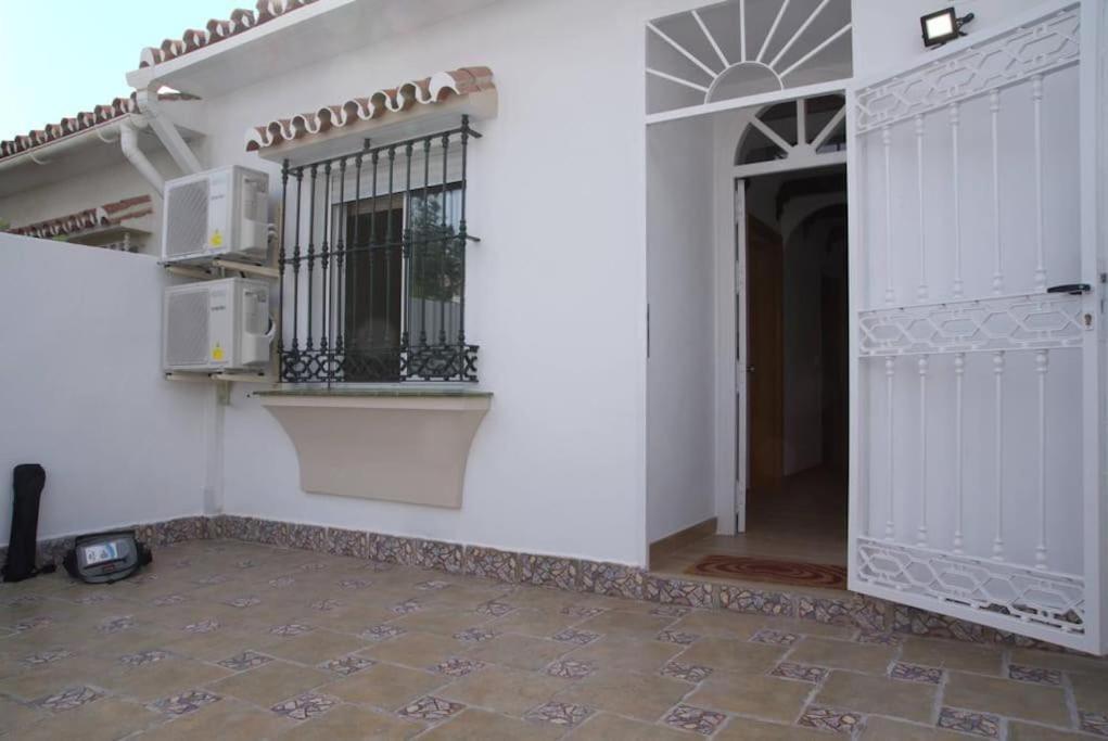 House W Shared Pool, Perfect For Small Families Fuengirola Esterno foto
